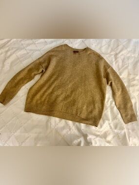 Vince Camuto Camel Crewneck Sweater